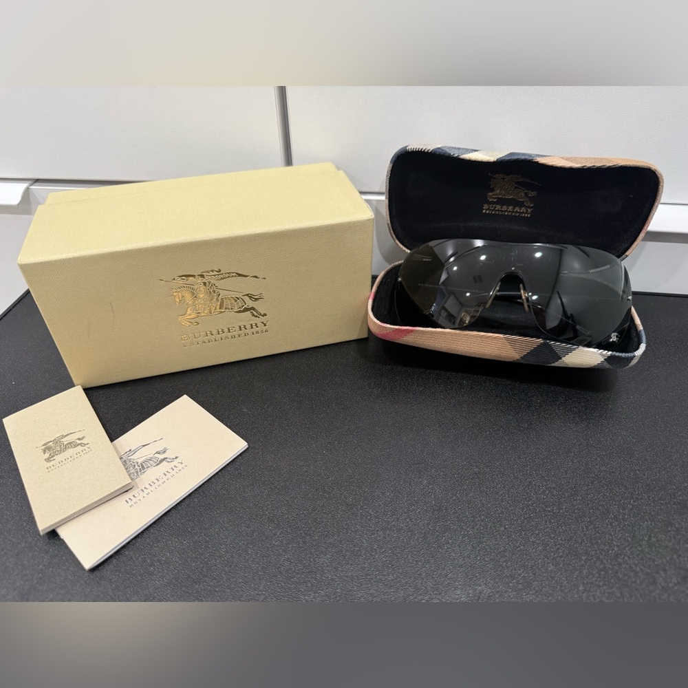 Burberry Sunglasses